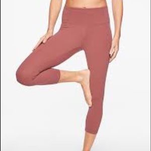 Athleta Salutation Rose Capri